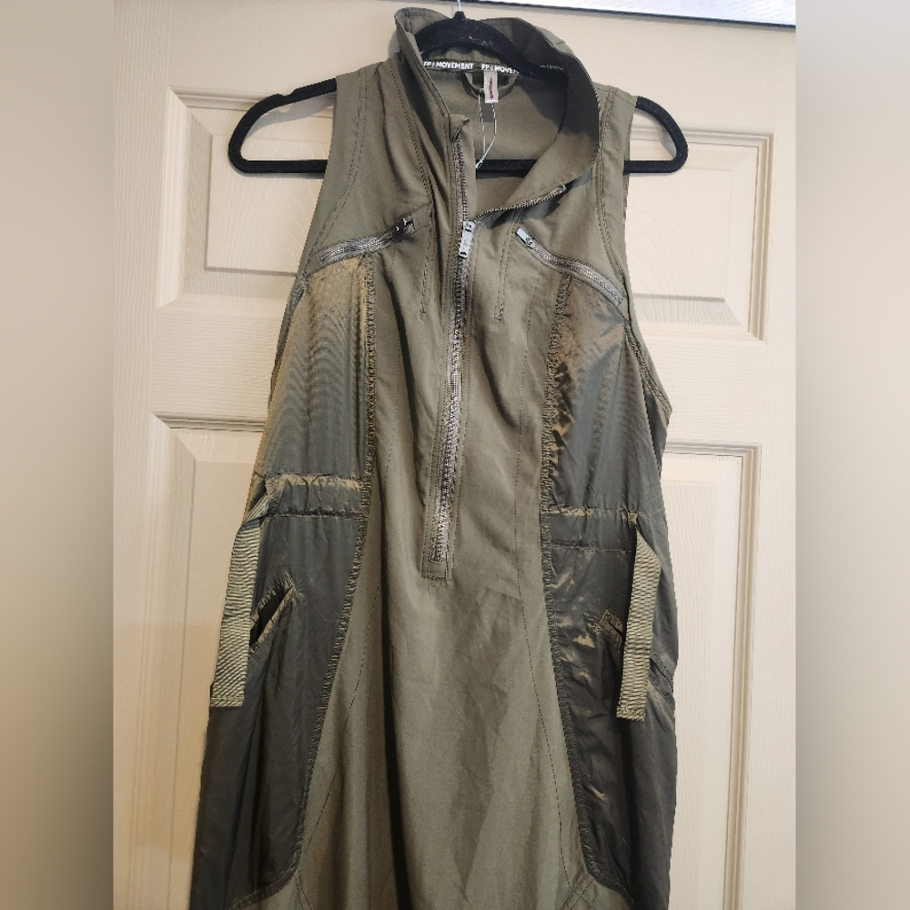 NWOT FP Movement Alignment Jumpsuit Size Small - Picture 8 of 10